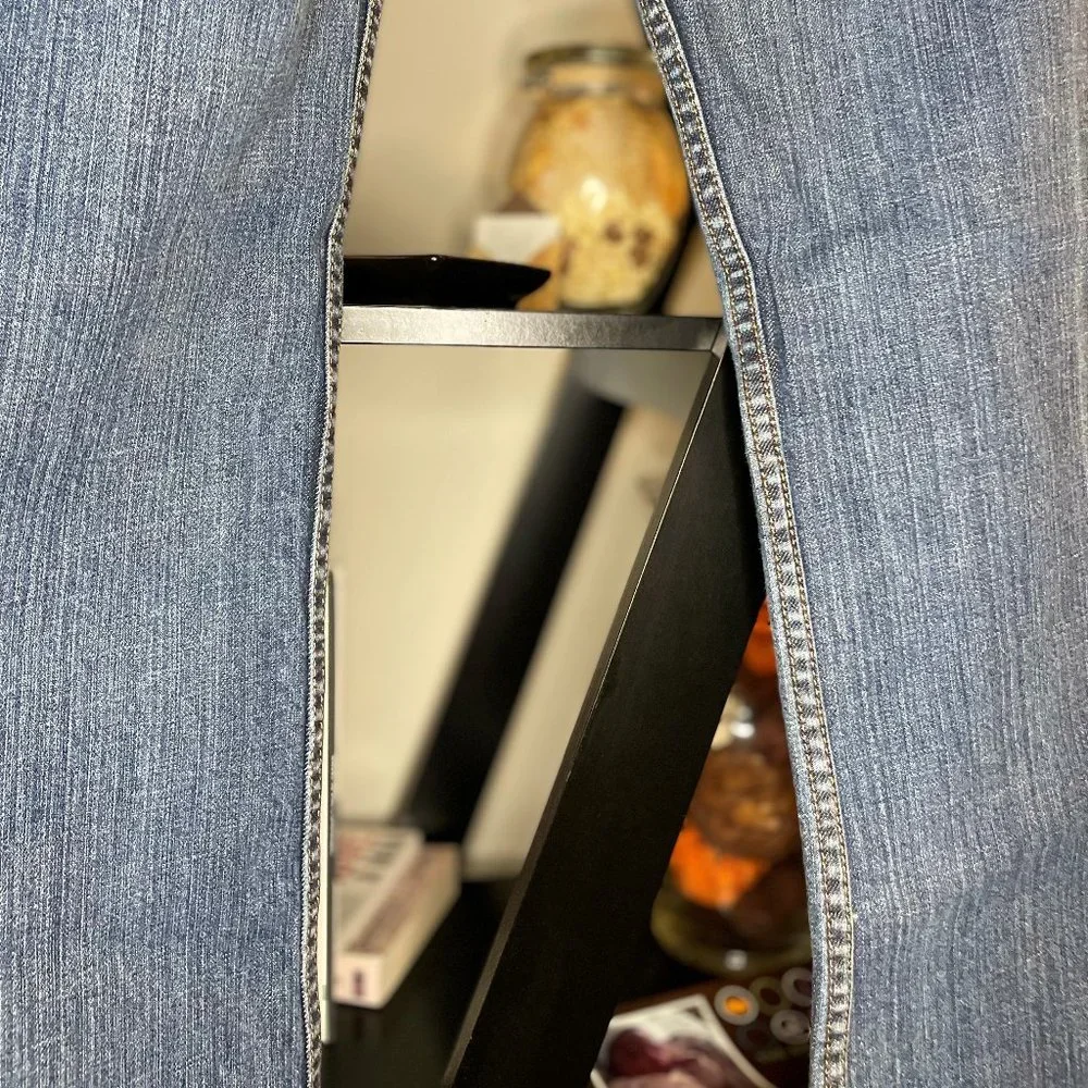 Express Jeans  Rhinestone Pockets - Picture 7 of 7